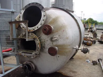 4600L S/S Vert Pressure Vessel