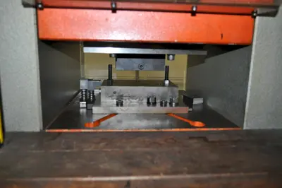 500 TON ORO FRANCO HOBBING PRESS