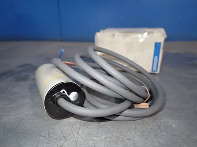 NEW OMRON E2KC25MY2