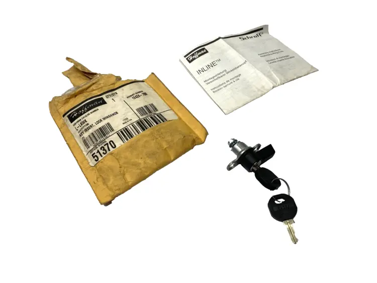 Used HOFFMAN WING KNOB LATCH W/ 2 KEYS 1.54" X .65" X .46" 51370 Miscellaneous MRO | Maverick Industrial Sales #1121814