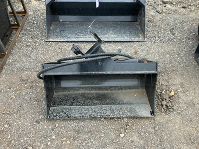 Used GIYI 3T HYDRAULIC TILT BUCKET MINI EXCAVATOR ATTACHMENT Multipurpose Buckets Michigan US | Miedema Asset Management Group #1579266