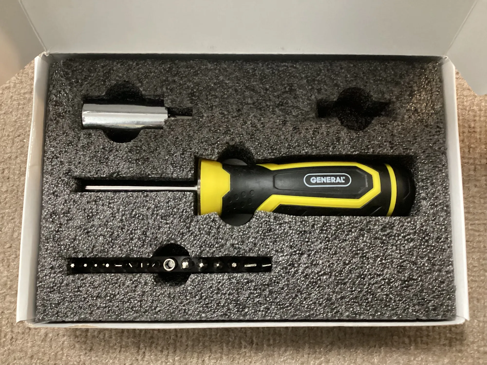 Used _UNKNOWN_ _UNKNOWN_ Screw Drivers Michigan US | Miedema Asset Management Group #1392785