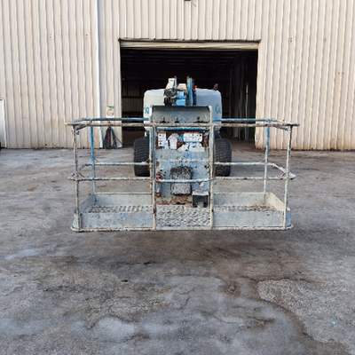 USED 2015 Genie Z-62/40