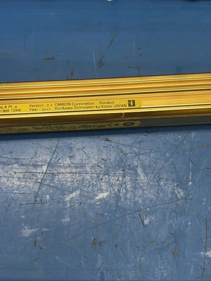 USED Omron F3SJ-A0635P20-D