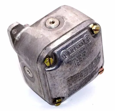 NEW KILLARK 204A EXPLOSION PROOF OUTLET UNIT