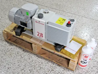 NEW EDWARDS E2M28 ROTARY VACUUM PUMP A373-33-940