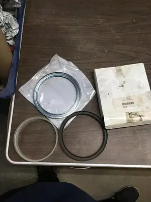 New | in-Stock AFTERMARKET OIL SEAL FOR CUMMINS REAR CRANKSHAFT  - 4089342 Engine Parts & Accessories Pennsylvania US | East West Machinery & Drilling #1416568