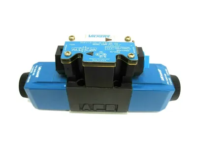 NEW VICKERS DG4V-3-OC-M-FW-B6-60 SOLENOID VALVE 871388 DG4V3OCMFWB660