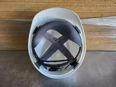 White V Guard Hard Hat