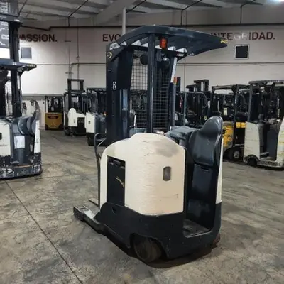 USED 2018 CROWN RR5725-45