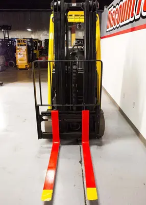 USED 2019 HYSTER S30FT