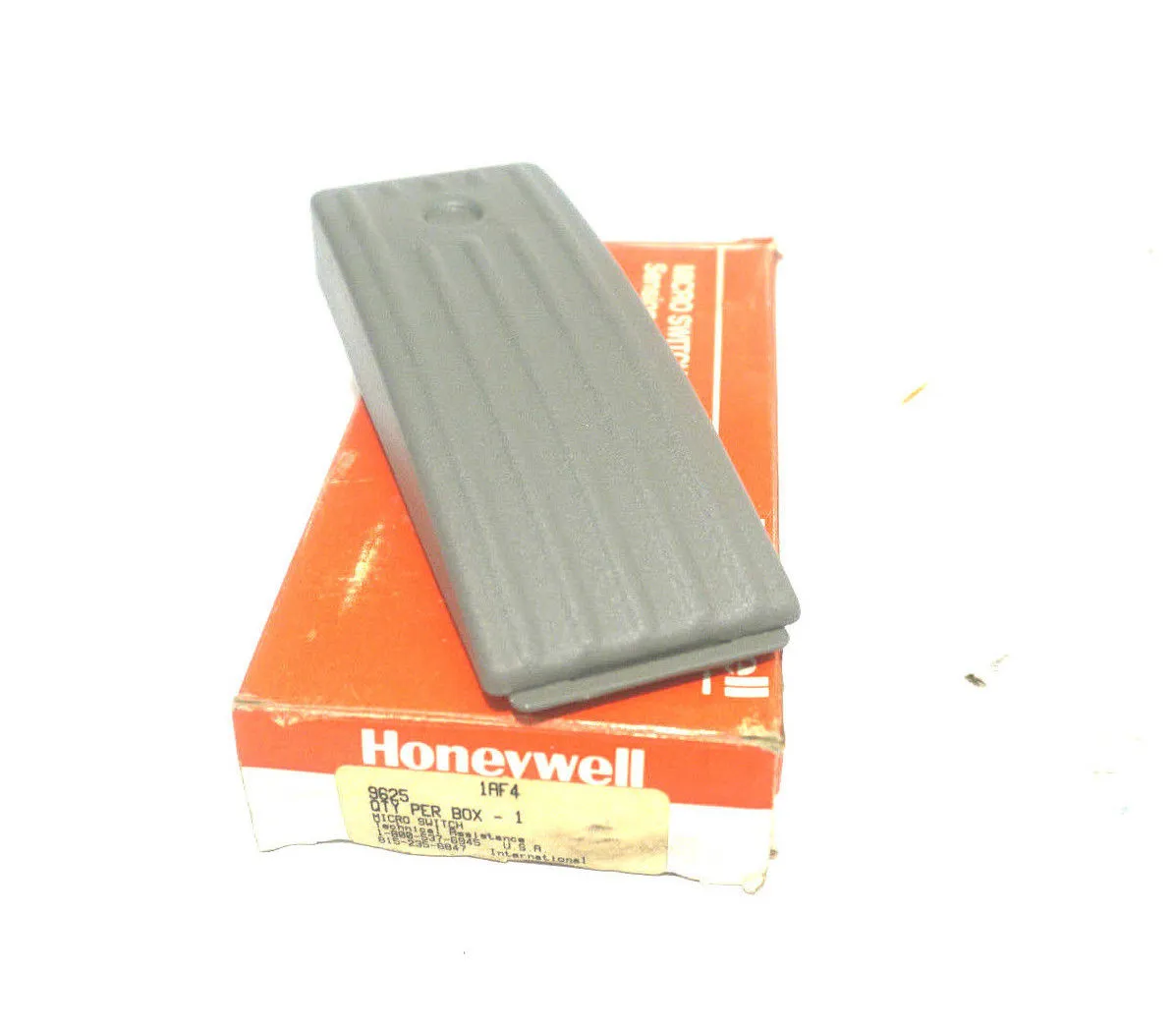 NEW HONEYWELL 1AF4 FOOT SWITCH