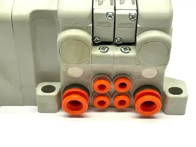 VV5QC11-02N3FD2-S | SMC  Plug-In Manifold D-Sub w/ VQC1400N-51 Solenoids - Used