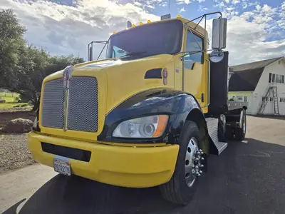 USED 2014 KENWORTH T370