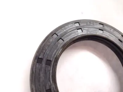 USED TTO SHAFT SEAL