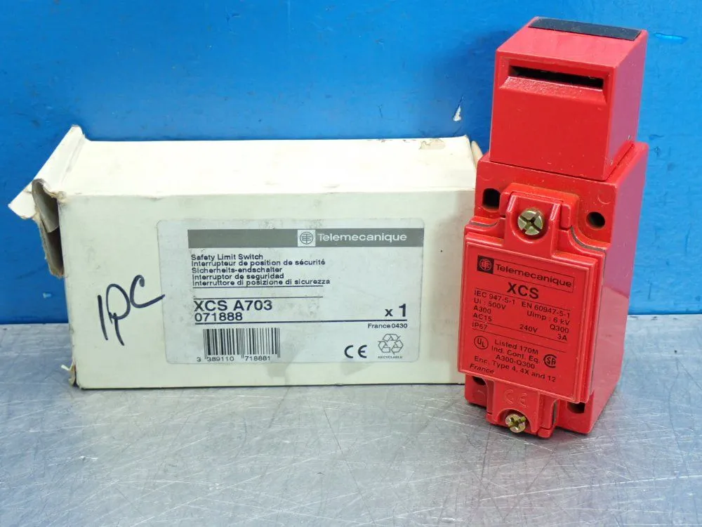New | in-Stock TELEMECANIQUE XCSA703 Relays & Switches Ohio US | HGR 24 #914434