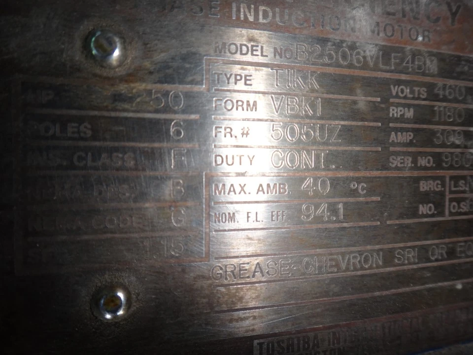 200 Gallon 304 Stainless Vertical Tank