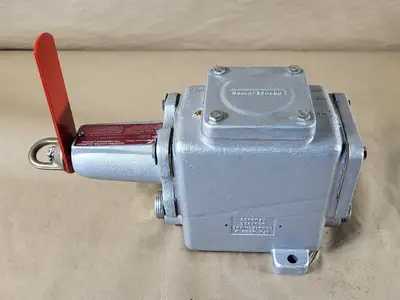 New | in-Stock CROUSE-HINDS AFU0333 05 Switchgears British Columbia CA | Lenmark #239717
