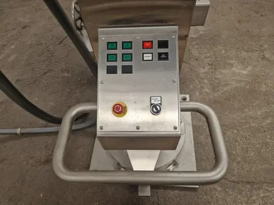 Used 2005 MULLER FTHSM 301 Dough Mixers CZ | Perry Equipment #120421