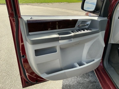 Used 2010 CHRYSLER TOWN & COUNTRY Vans Michigan US | Miedema Asset Management Group #1474477