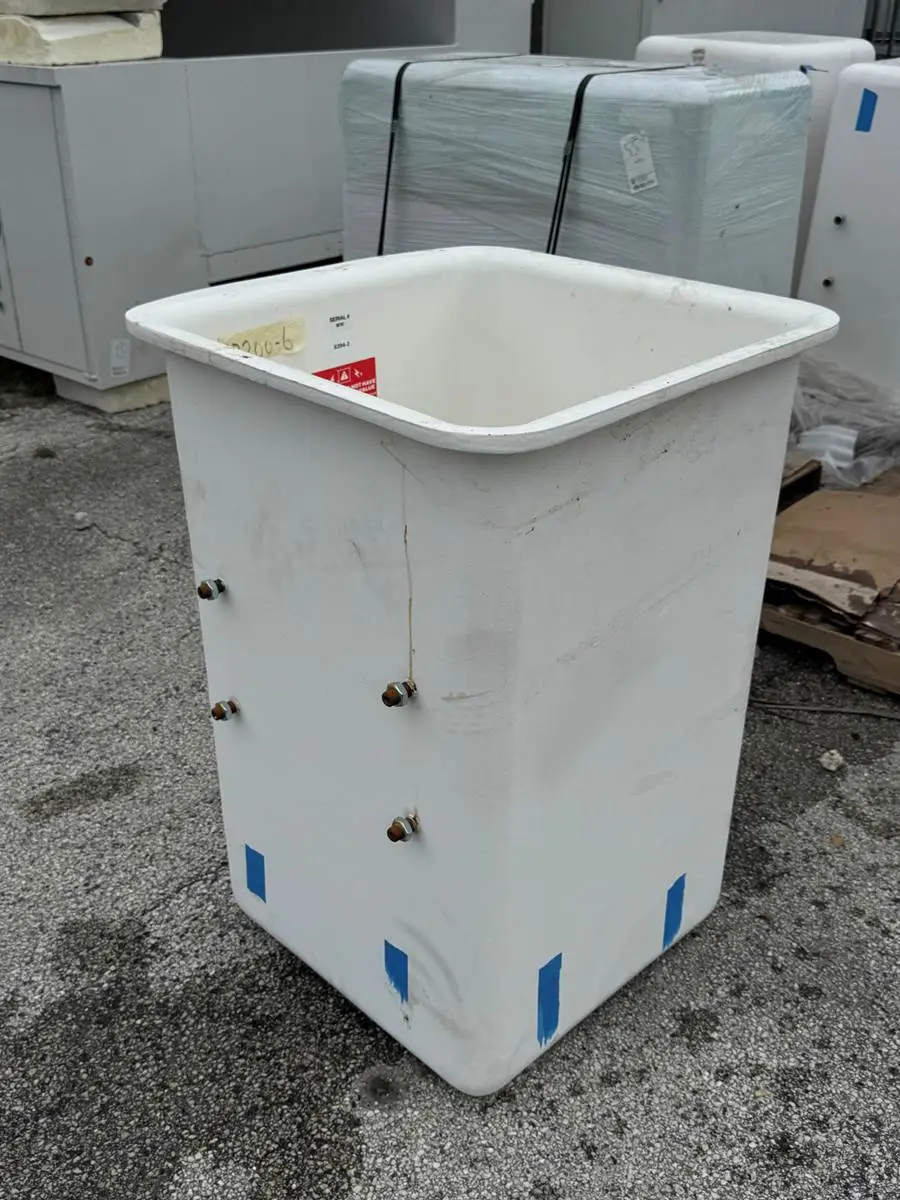 New | in-Stock 2025 VERSALIFT 32200-6 Misc Construction Attachements Florida US | Truck and Van Outlet #1573996