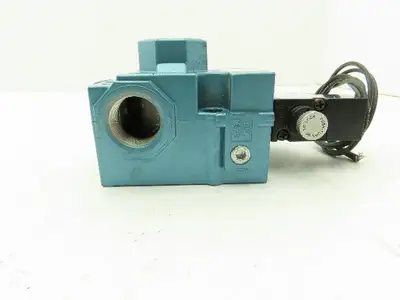 MAC 56C-17-114CA Pneumatic Solenoid 3/2 Spool Valve 120V 3/4" NPT