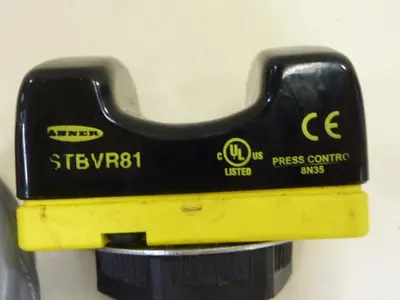USED BANNER ENGINEERING STBVR81