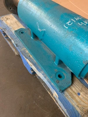 New Slurry Pump Bearing Cartridge Assembly Total Length 34” Input Shaft 2-1/4” D