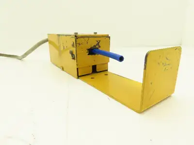 Omron TP70-1S2 Nagara Flexible Rod Switch Front Mount 125VAC
