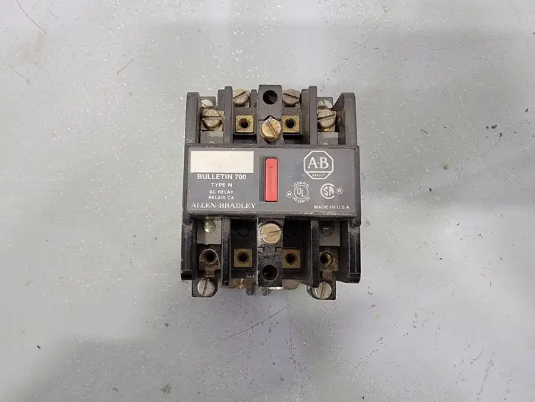 Used ALLEN-BRADLEY 700-N200A1 Misc Electrical & Power Parts British Columbia CA | Lenmark #247008