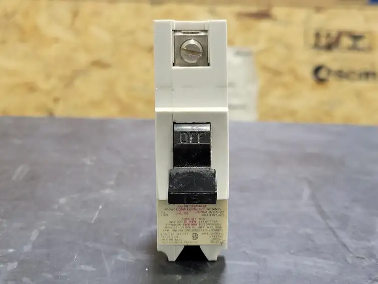 Used FEDERAL PIONEER NB115 Switchgears British Columbia CA | Lenmark #241800