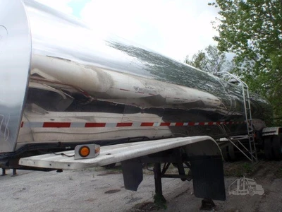 Used 1983 POLAR _UNKNOWN_ Tanker Trailers Indiana US | Lakeshore Equipment Sales #1546554