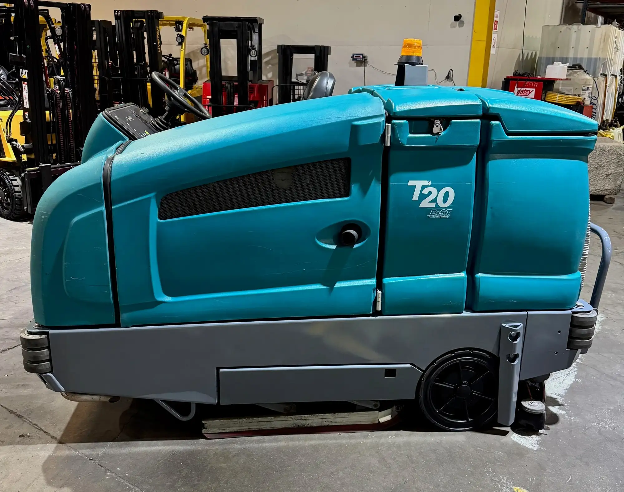 Used 2012 Tennant T20 Scrubbers New York US | United Lift #1445337