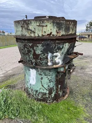 USED RAYMOND 5057
