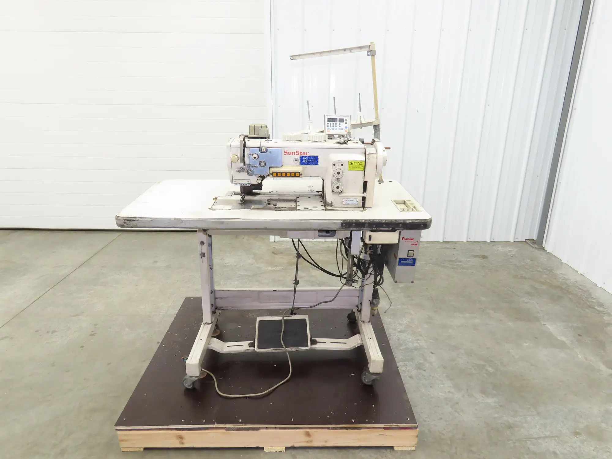 KM-1072BLX-7 Fortuna Industrial Sewing Embroidery Servo Machine 230VAC 1Ph *Read