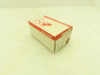 Honeywell Skinner C4DK1075 Solenoid Valve 3-Way NC 120V 75 PSI 1/8" NPT