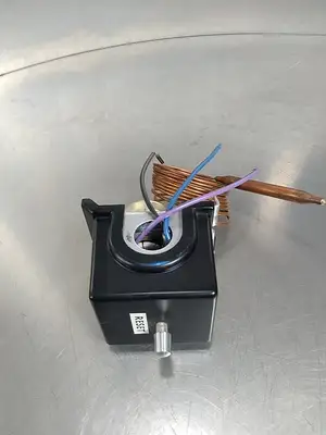 UE F54-D23BC Temperature Switch: 150° to 650° F Loc4D29