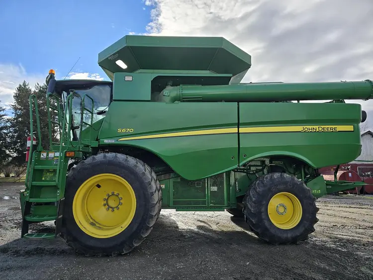 Used 2014 JOHN DEERE S670 Combines Idaho US | Berry Machinery #910787