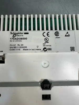 Schneider 170ADI35000 DIGITAL INPUT BASE, 32 PT, 24VDC (7.2.1)