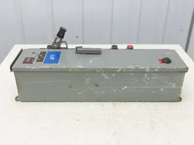 Cutler Hammer A30CDA0 Combination Motor Starter 10Hp 480V 3Ph Size 1 Fused