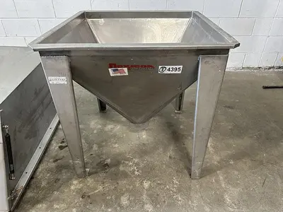 Flexicon Hopper