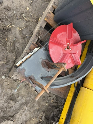 Used _UNKNOWN_ _UNKNOWN_ Broadcast Spreaders Minnesota US | Miedema Asset Management Group #1444288