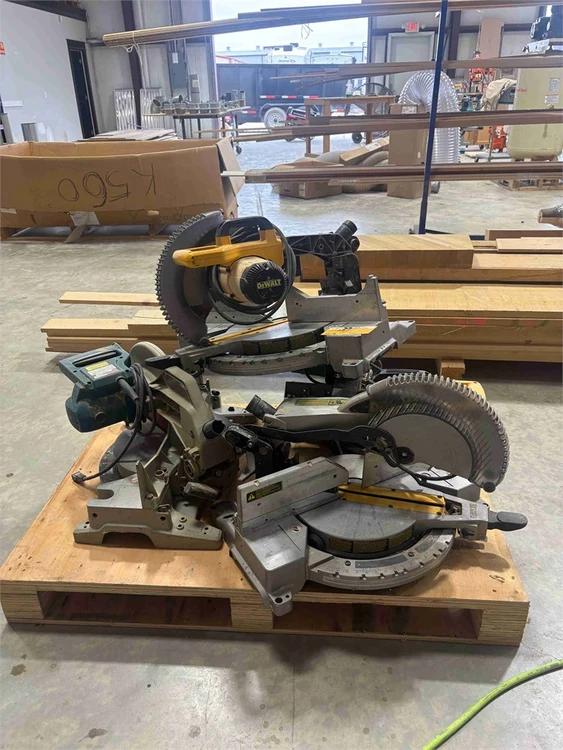 Used _UNKNOWN_ _UNKNOWN_ Cross Cut Saws Texas US | MachineryMax #1324353