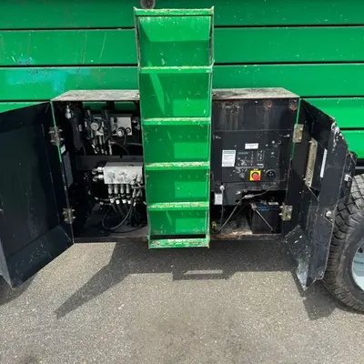USED 2014 Genie GS-5390 RT