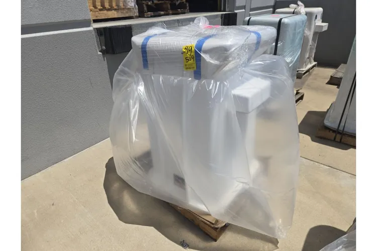 Used _UNKNOWN_ _UNKNOWN_ Earth Buckets Texas US | IRS Auction #1415230
