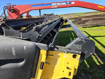 USED 2016 NEW HOLLAND H7150