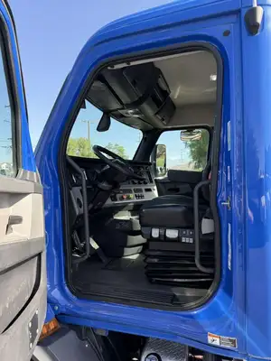 Used 2019 FREIGHTLINER T11664ST Conventional trucks California US | Commerce Truck Equipment Sales #1548733