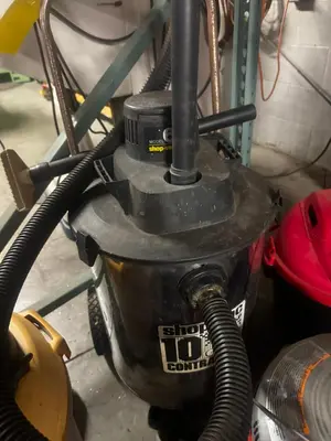 Used _UNKNOWN_ _UNKNOWN_ Vacuum Cleaners Ohio US | Myron Bowling Auctioneers Inc #1507948