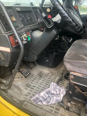 Used 1999 VOLVO VNL64T770 Conventional trucks Kentucky US | Proxy Equipment #1384930