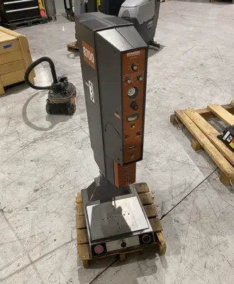Used BRANSON Integrated Ultrasonic Welder 200/245VAC Input 50/60Hz Ultrasonic Welders Michigan US | Maverick Industrial Sales #1398035